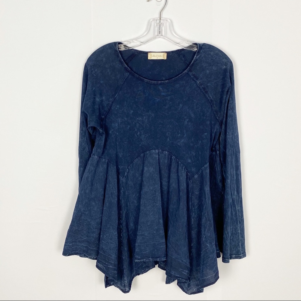 Altar’d state blue size small